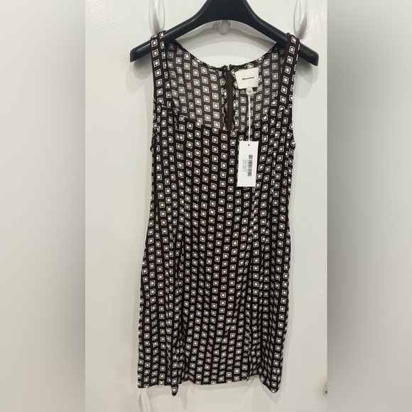 * Brand New With Tags* Reformation Noha Dress - Size 4 - Picture 4 of 5